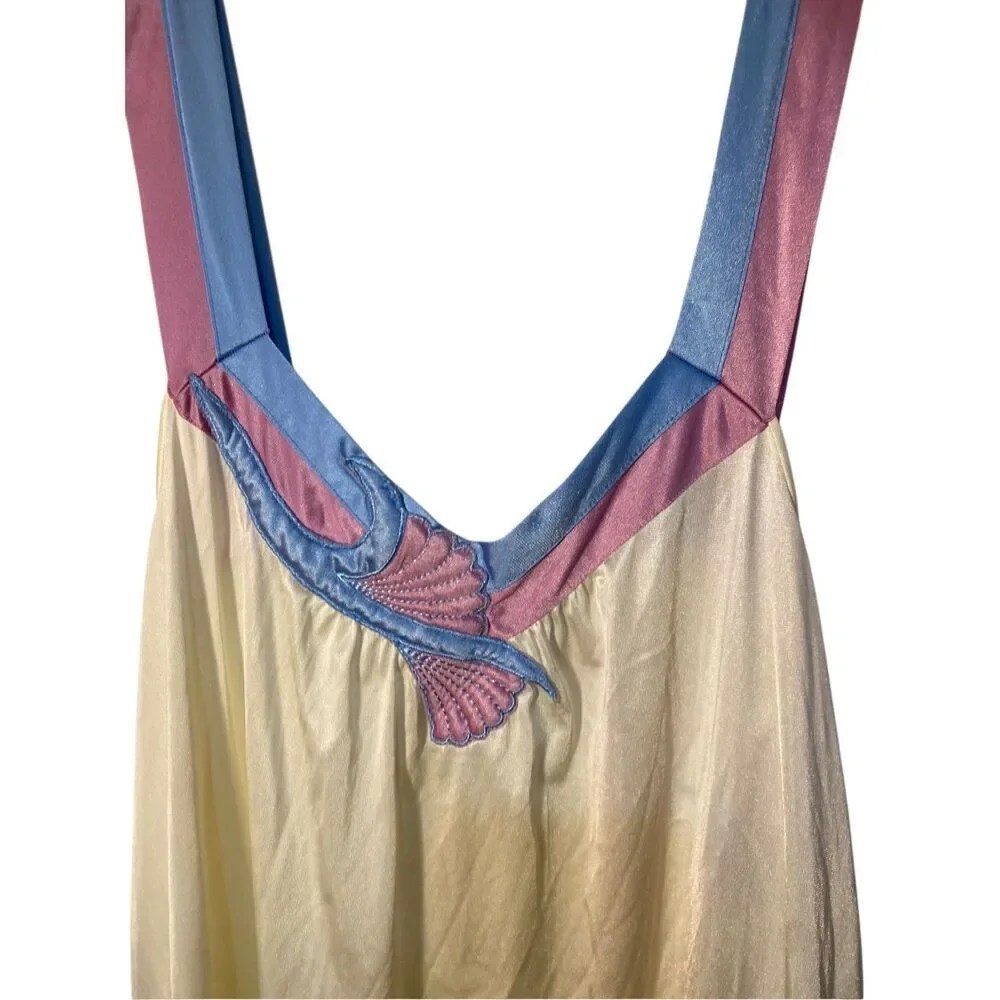 VTG Vanity Fair womans purple and blue seashell nightgown LP